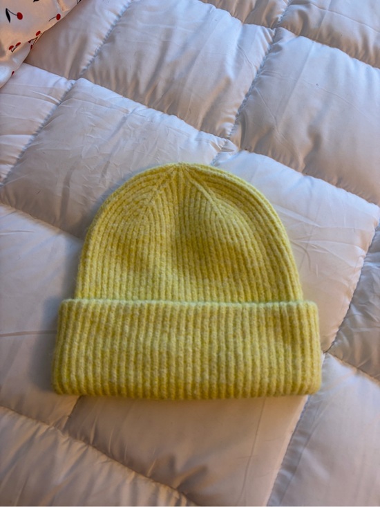 Universal Thread Accessories - Universal Thread Yellow Ribbed Knit Beanie